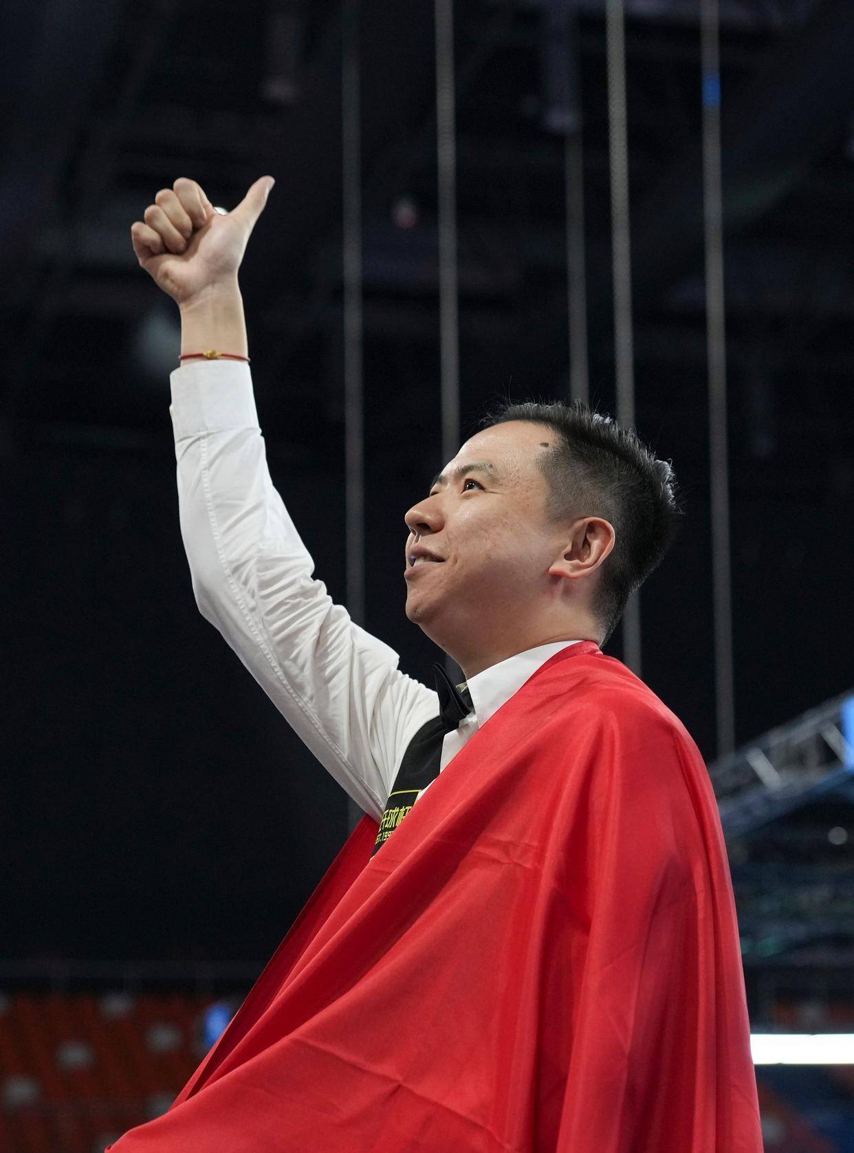 更暗示了湖 更暗示了湖