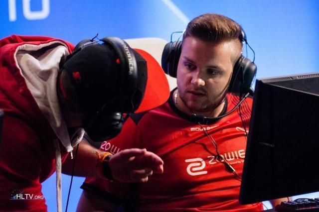 当核心中场 当核心中场